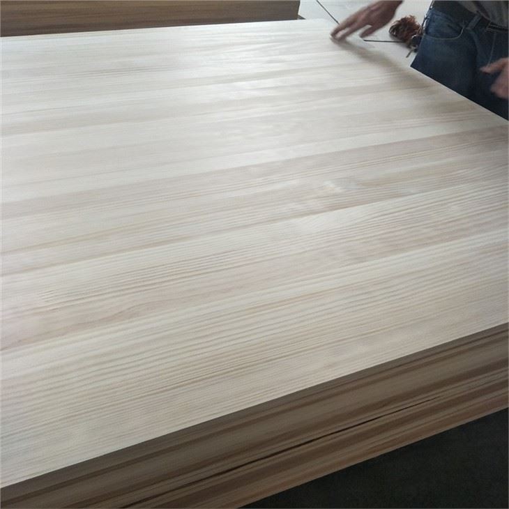 Papan Lem Tepi Pinus